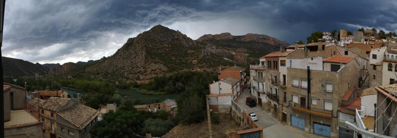Appartement Alquiler En Importante Zona De Escalada !! à Camarasa Extérieur photo